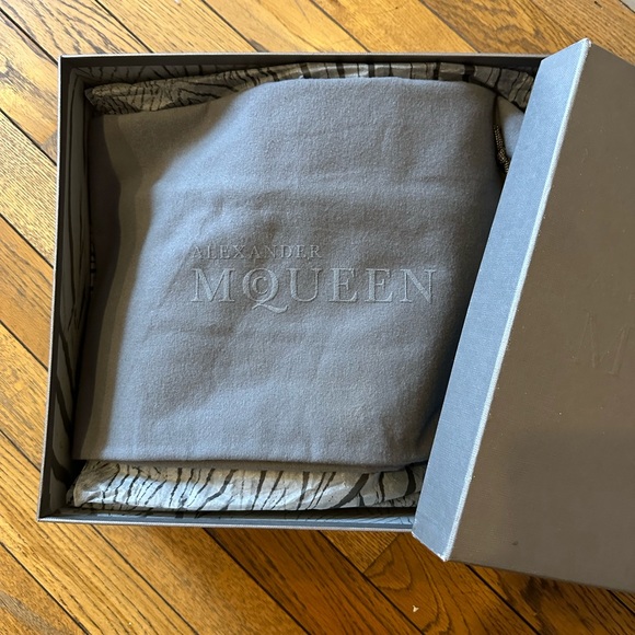 Alexander McQueen Black Suede Skull Heels - Picture 9 of 11